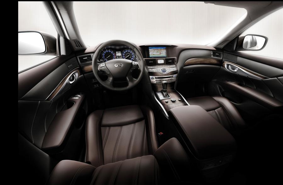  Infiniti M56 S 2010 года  (фото 2 из 34)